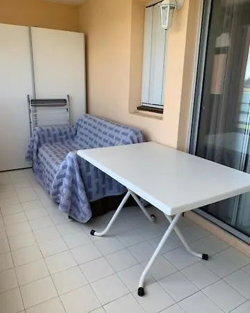 6 Pers, 2 Chambres, Terrasse, Piscine Et Parking A 50m De La Mer - Ref, Baie104 *