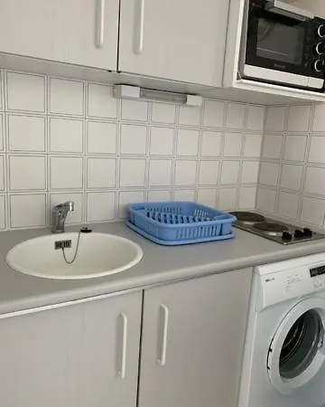 6 Pers, 2 Chambres, Terrasse, Piscine Et Parking A 50m De La Mer - Ref, Baie104 *